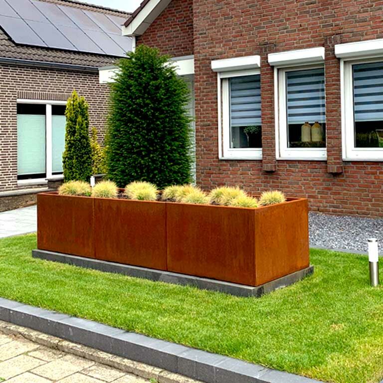 Hochbeet aus Cortenstahl Texas xxl 300 x 80 cm
