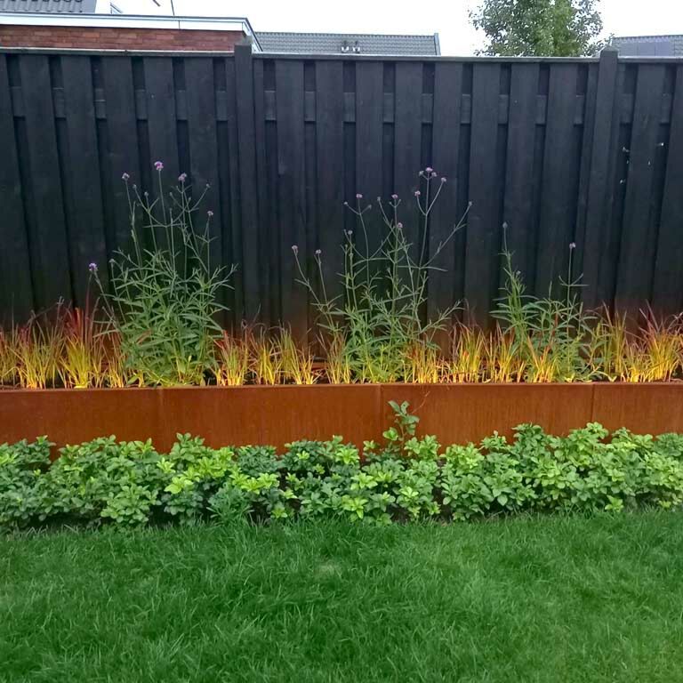 Hochbeet aus Cortenstahl Texas xxl 400 x 50 cm