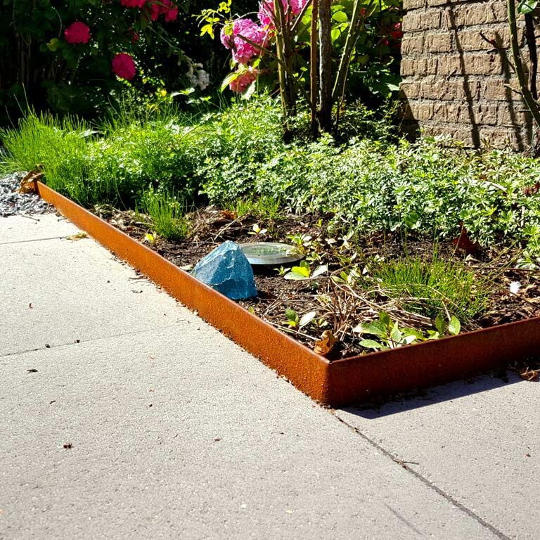 Beeteinfassung abgeflacht aus Cortenstahl 23 cm (Länge 150 cm)